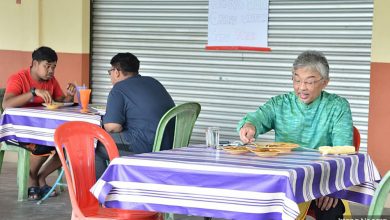 Photo of Agong Berkenan Santap Di Kedai Roti Tempayan, Undang Reaksi Positif Rakyat