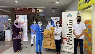 Photo of Putrajaya Holdings Donate Self-Care Essentials To Medical Frontliners