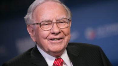 Photo of Warren Buffett Charity Lunch Fetches Record Winning Bid Of  US$19m