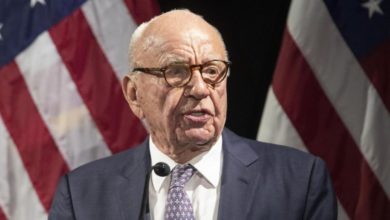 Photo of Rupert Murdoch Considers Combining Fox, News Corp