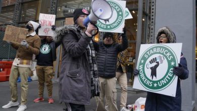 Photo of Starbucks Staff Go On Strike In US Stores Over Labour Talks