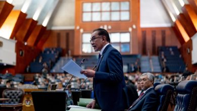 Photo of PM Jadi Menteri Kewangan Bukan Isu, Guna Kedudukan Rompak Harta Rakyat Itu Masalah – Anwar