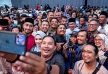 Photo of Perdana Menteri Berbuka Puasa Bersama Lebih 1,000 Pengamal Media & Penggiat Seni Malam Tadi