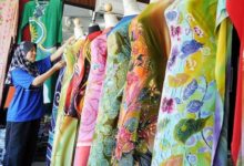 Photo of 400 Pakaian Batik Malaysia Dibawa Ke Perbarisan Hari Kebangsaan 2023