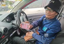 Photo of Abang e-Hailing Terkejut Sedekah RM70 Dapat Balik RM700