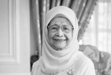 Photo of AL FATIHAH: Tun Dr Siti Hasmah meninggal dunia